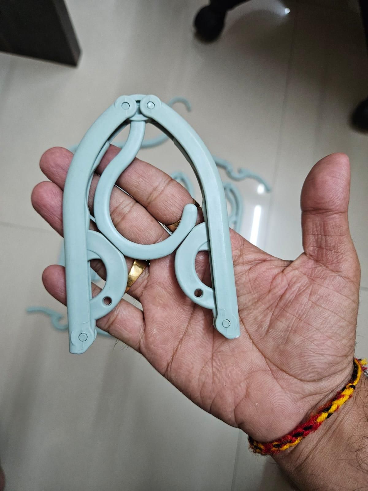 Portable Folding Clothes Hangers